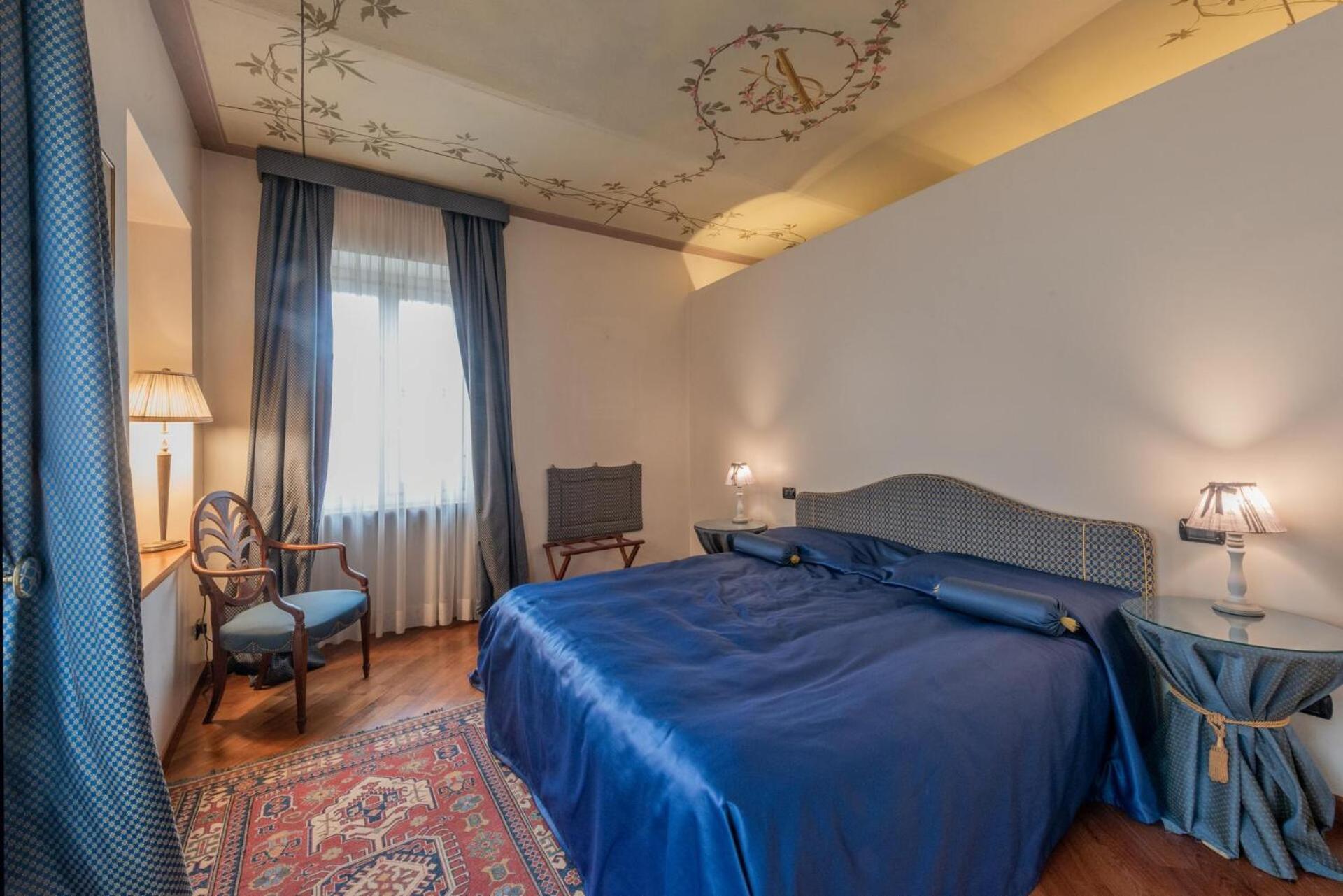 Palazzo Finati Bed & Breakfast Alba  Exterior photo
